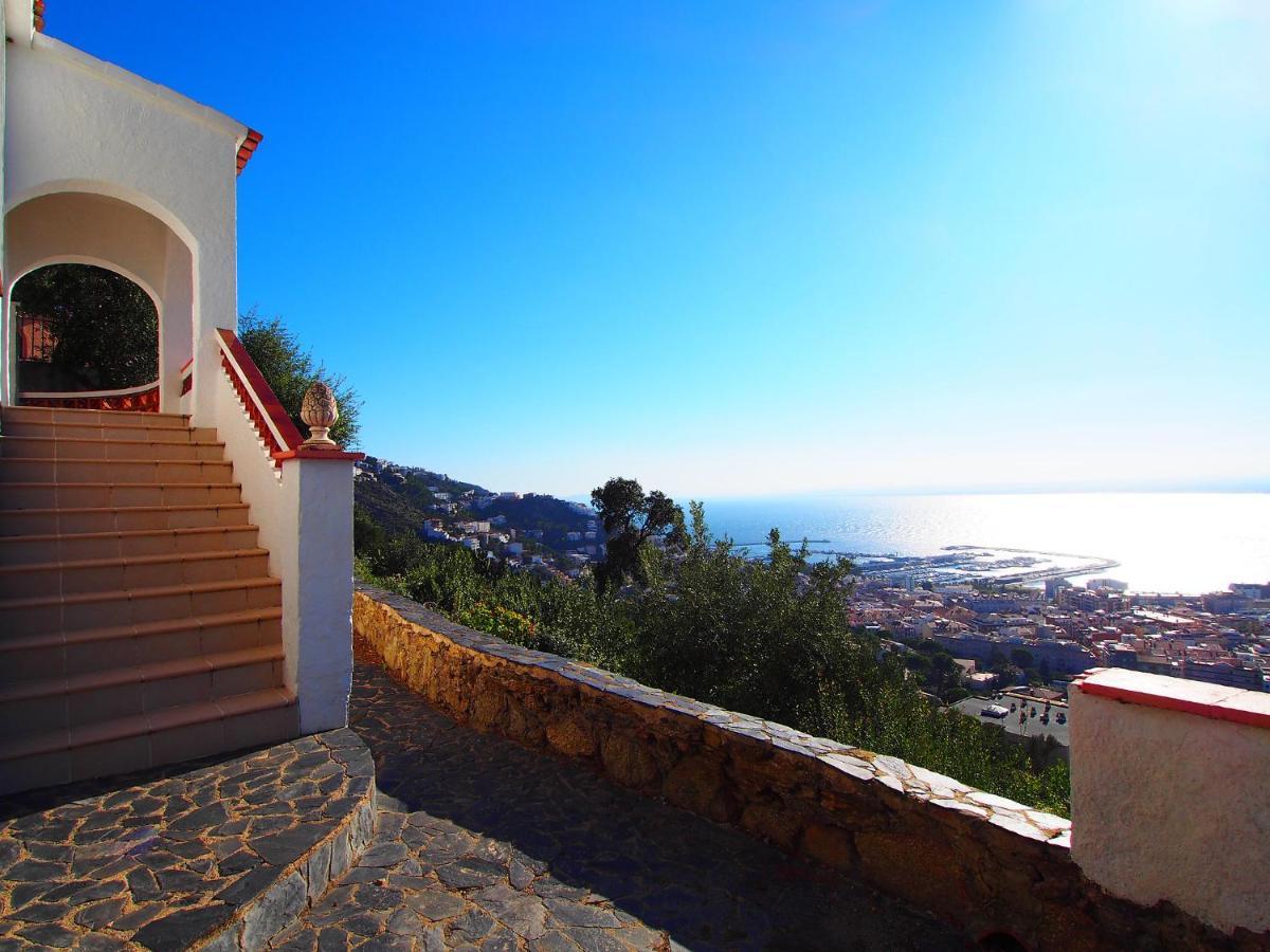 Holiday Home Villa Cecilia Roses Esterno foto