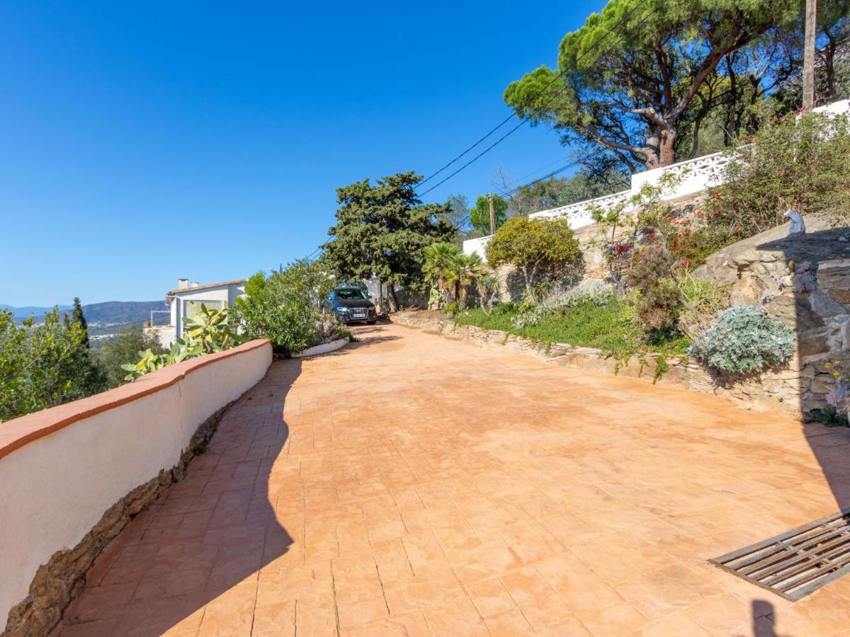 Holiday Home Villa Cecilia Roses Esterno foto